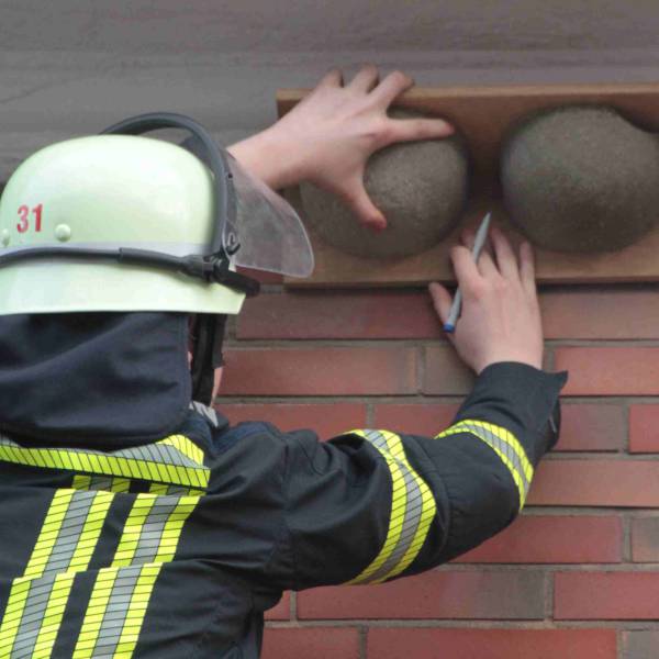 Mehlschwalben-Nisthilfen-Aktion in Friesdorf (Bonn)
